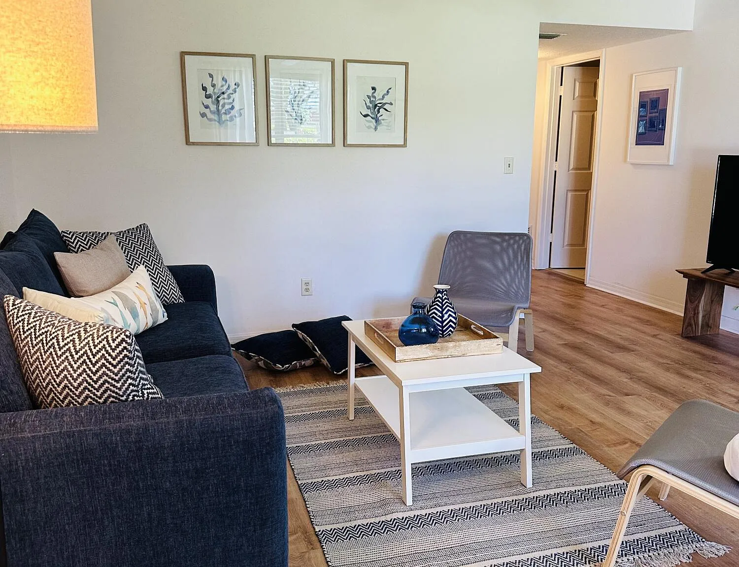 2 bed, 2.0 bath, 1000 sqft, $1,900 — Photo 2