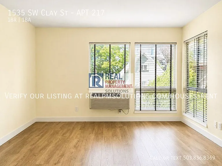 1535 SW Clay St #217 — Photo 8