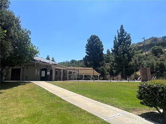 3rd image of 901 6th Ave #247