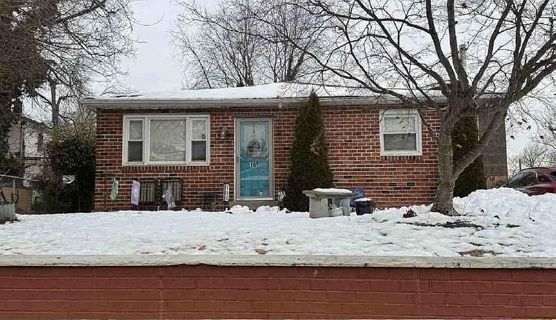 1st image of 105 E Providence Rd
