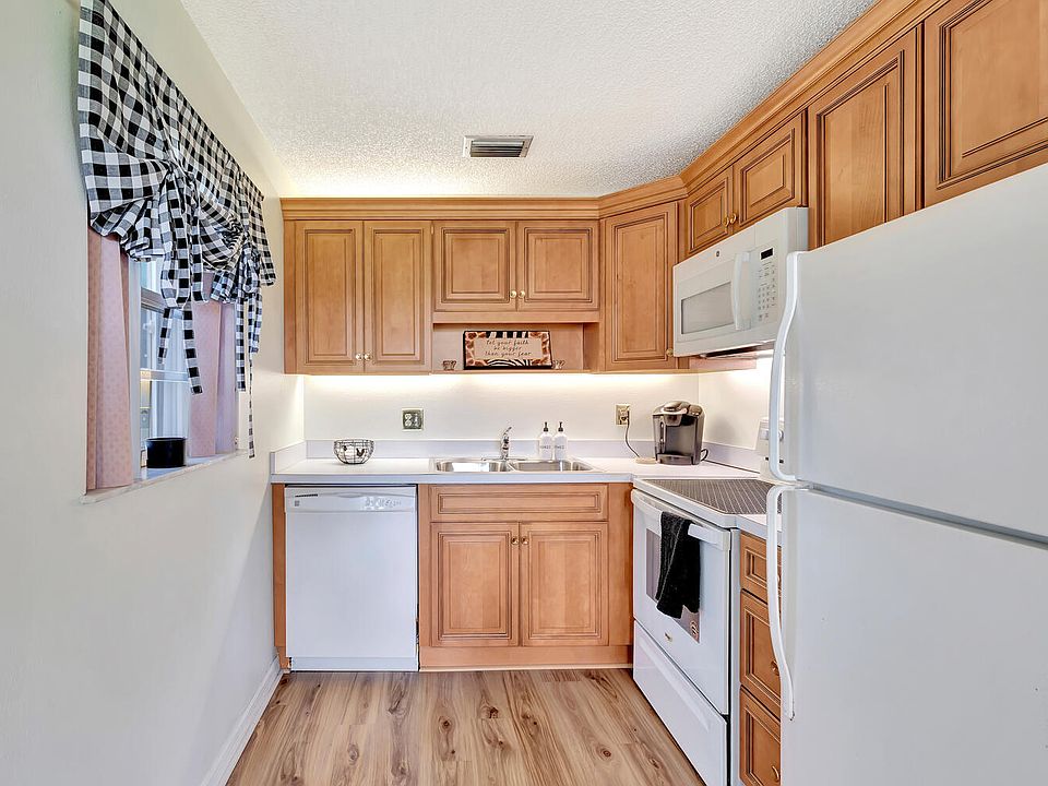 1st image of 98 Spring Lake Drive