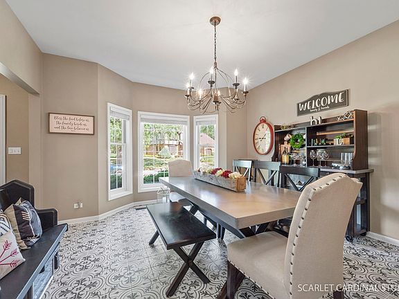 4th image of 43 Windwood Dr