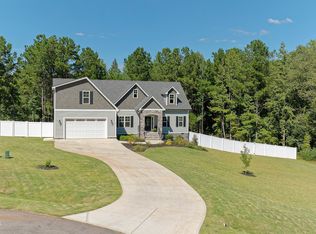 423 Coats Ridge Dr, Benson, NC 27504