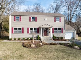 70 Martin Rd, Livingston, NJ 07039