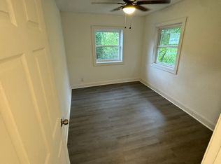 711 Glenn Ave APT 8, Lake City, TN 37769