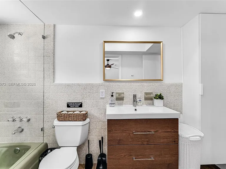 816 Polk St — Photo 21