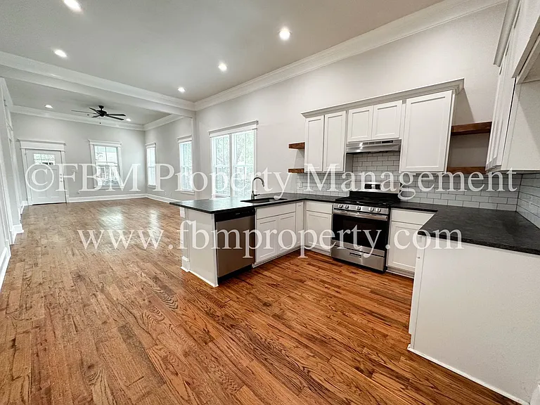 513 Water St — Photo 9