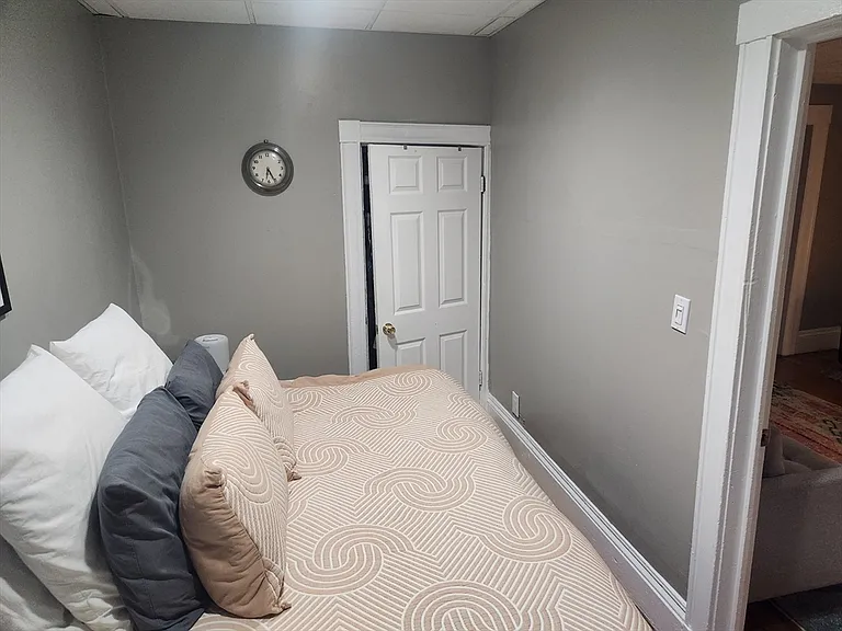 100 Pleasant St #4 — Photo 5