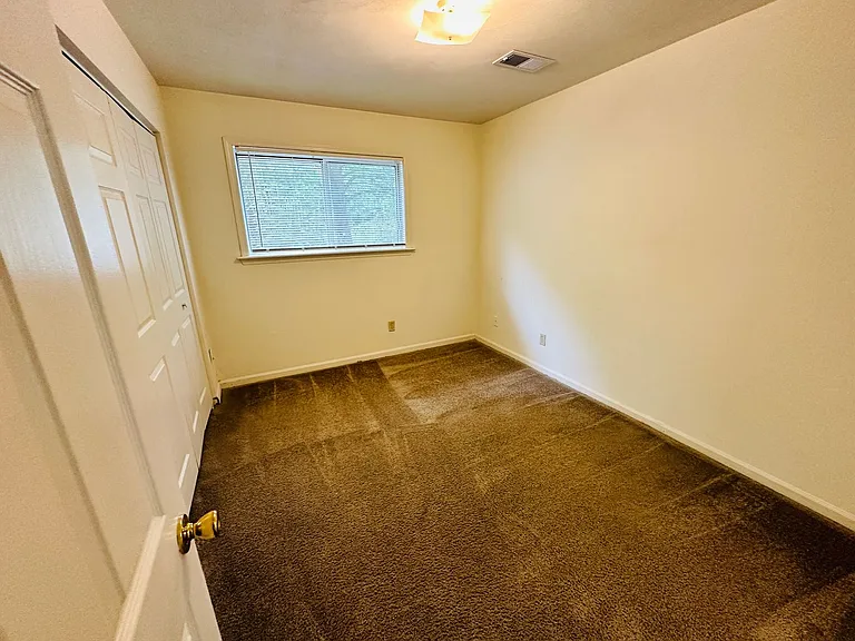 401A Berryfield Ln — Photo 9