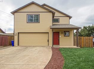 571 N 14th Ave, Cornelius, OR 97113