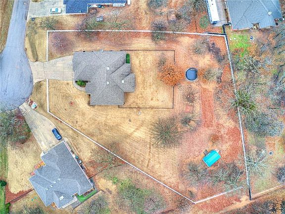 3rd image of 4950 Big Oak Cir