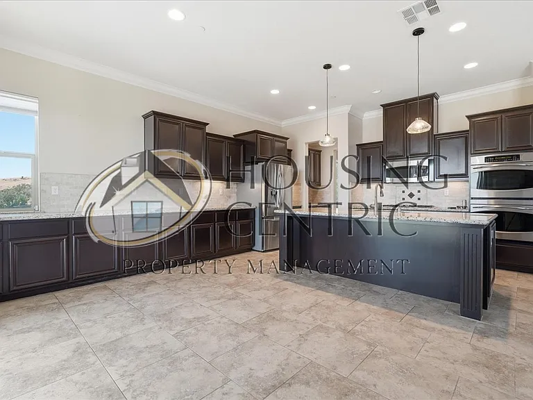 7242 Breaker Point Way — Photo 15