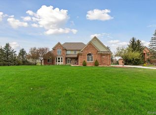 11209 Chapman Ct, Romeo, MI 48065