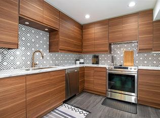 9232 Chimney Cor, Dallas, TX 75243