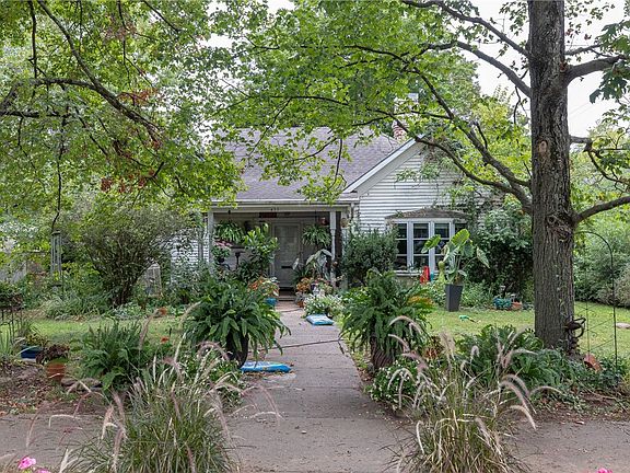 5th image of 433 N Willow Ave