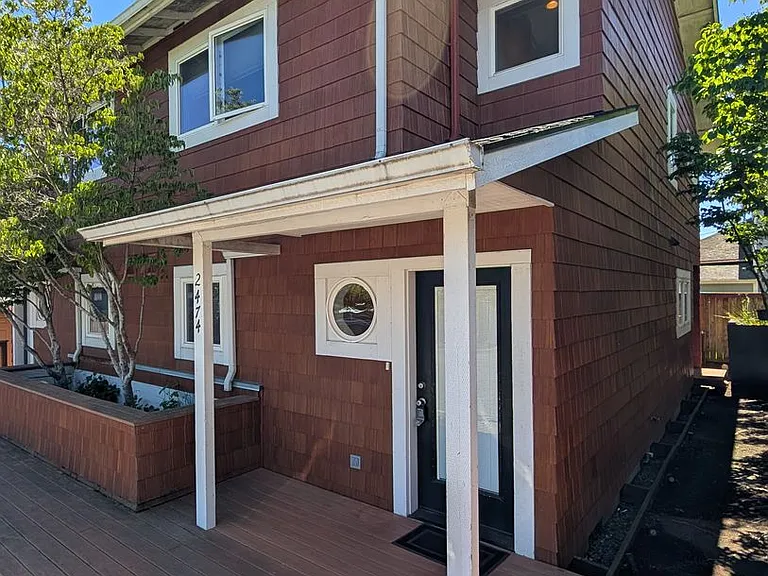2474 Willamette Aly — Photo 4