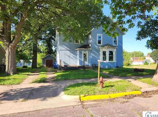 100 Greenback St NW, Sleepy Eye, MN 56085