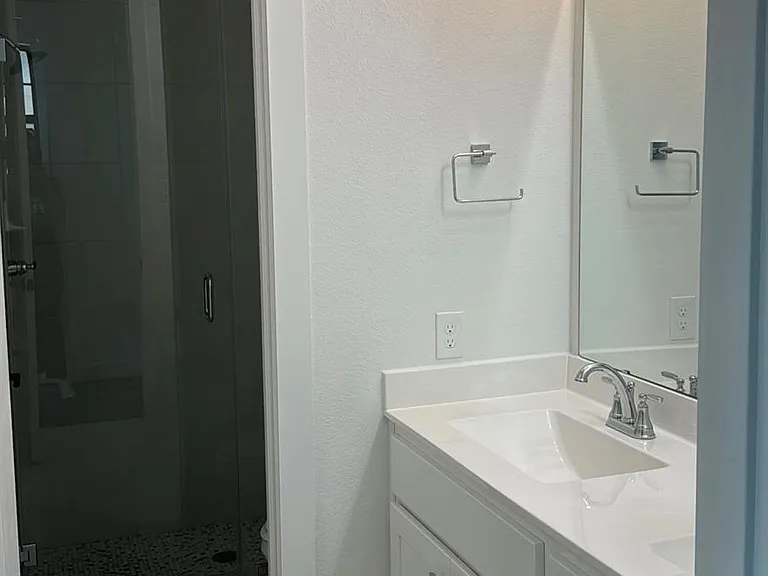 3218 Royal Oaks Hollow Ln — Photo 6