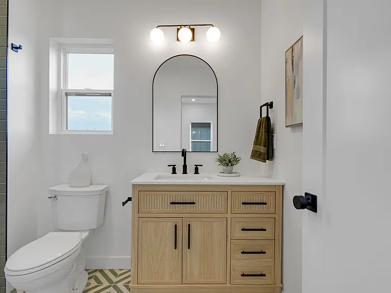 1025 Churchman Ave — Photo 39