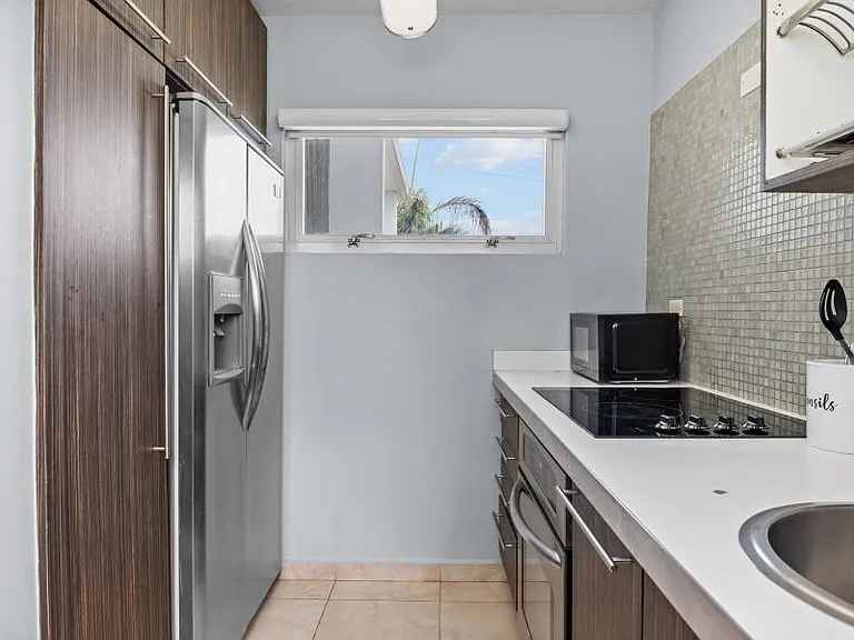 Apt 304 Atlantic Court Apartments 59 C San Miguel — Photo 14