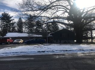 1147 Sassafras Ln, Niles, MI 49120