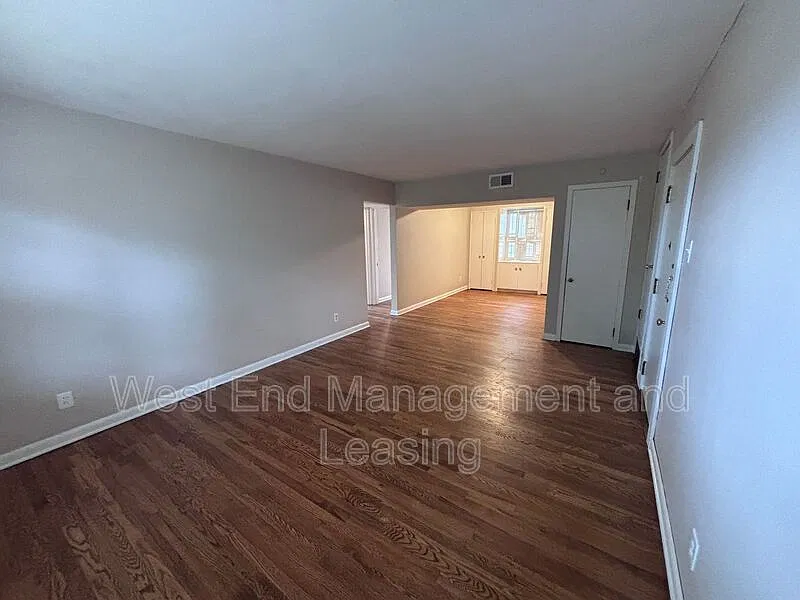 2 bed, 1.0 bath, $1,495 — Photo 4