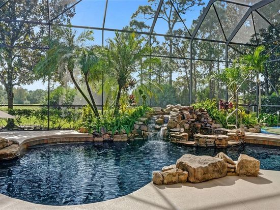 8709 Tompson Point Rd, Port Saint Lucie, FL 34986