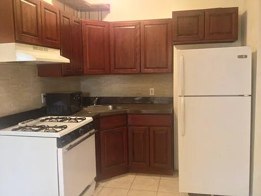 Rented by RS Bracha | media 12