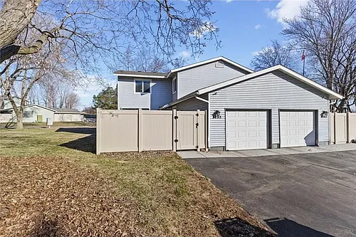 3295 Lower 67th St E Photo 1