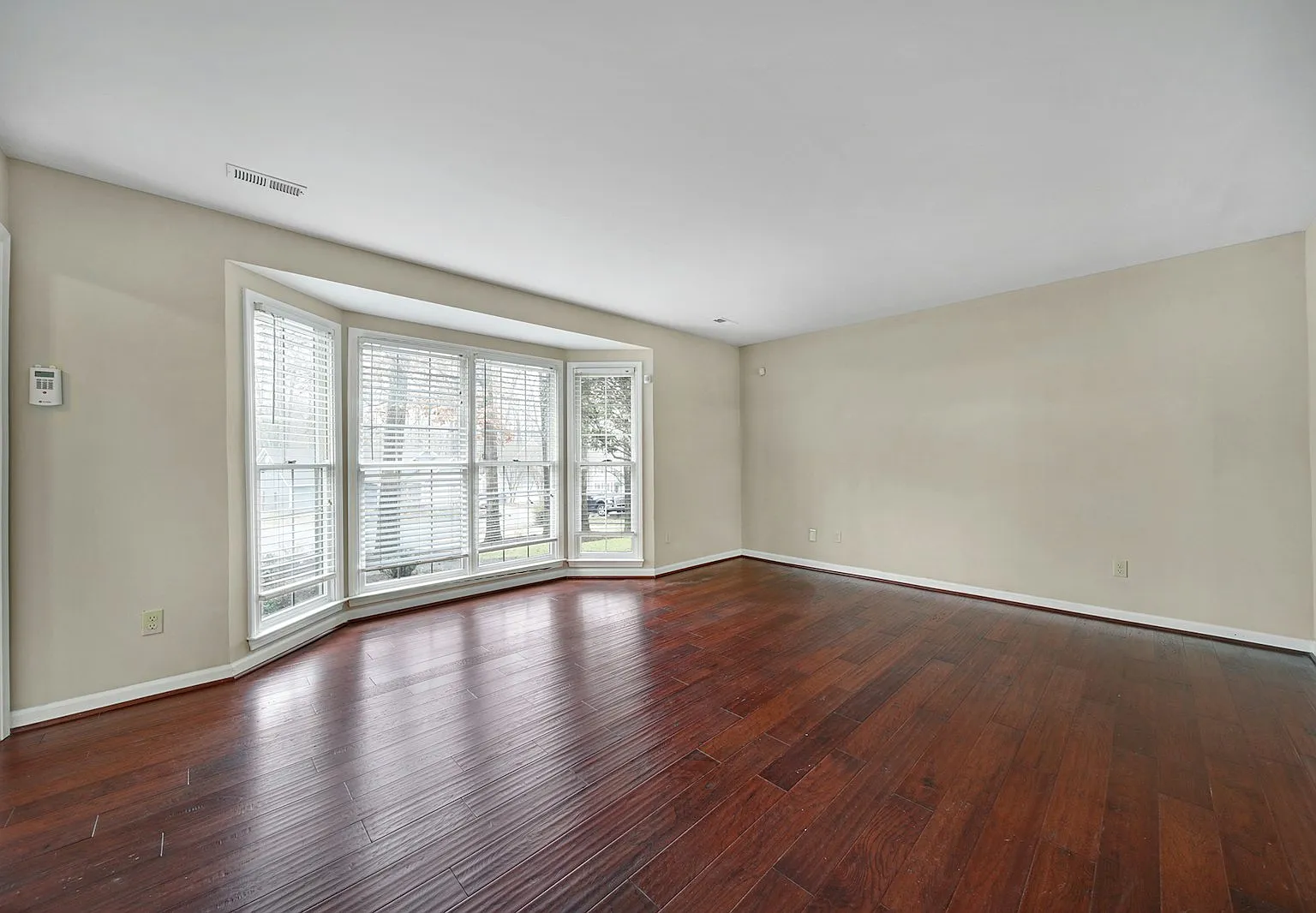 9911 Manbey Court — Photo 4