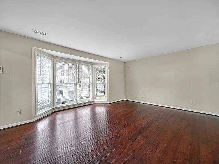 9911 Manbey Ct — Photo 4