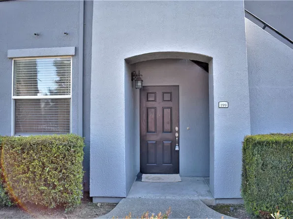 5201 Laguna Oaks Dr, Elk Grove, CA
