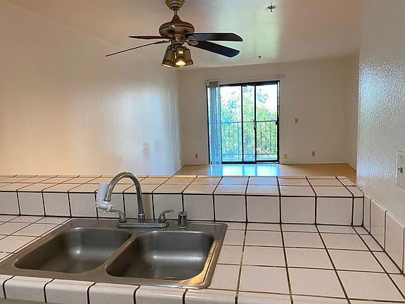 4th image of 5995 Dandridge Ln