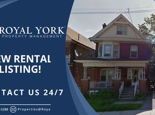 93 Carrick Ave #B, Hamilton, ON L8M 2W5