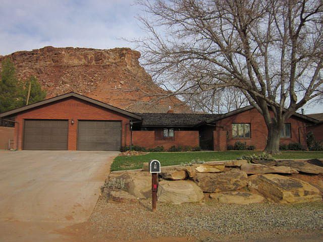 1st image of 974 W Escalante Dr