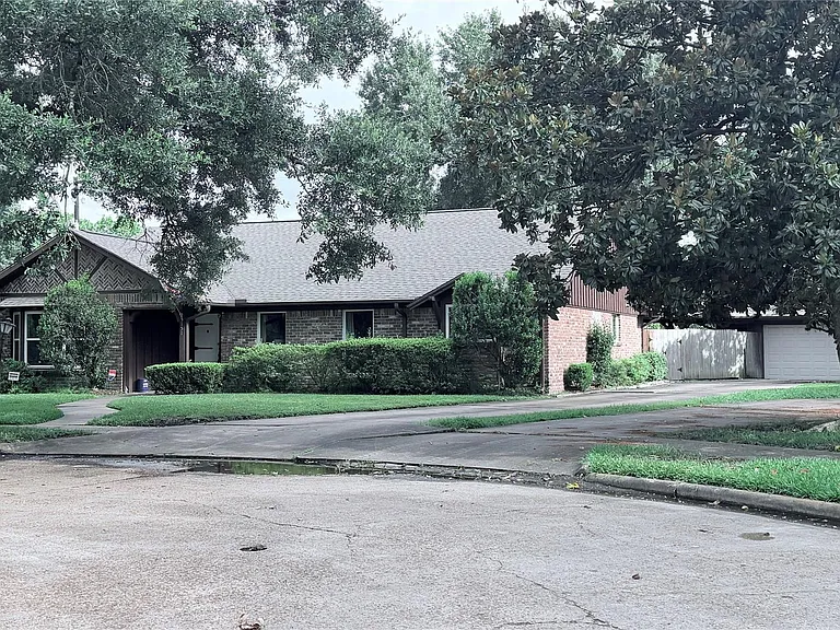 5151 Birdwood Rd — Photo 3