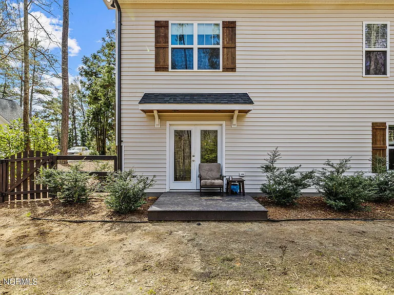 182 Lakeview Dr — Photo 10