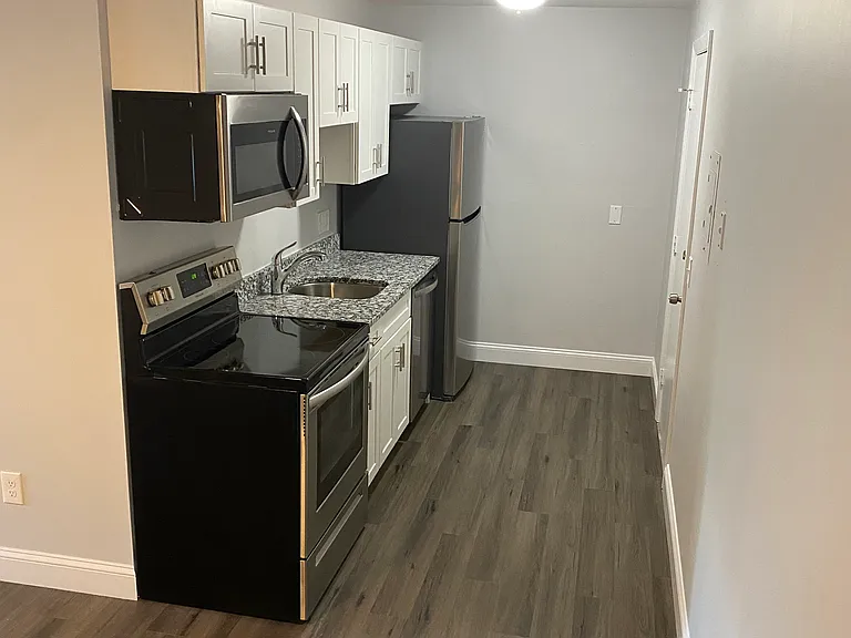 5 Turnpike Rd #136 — Photo 7
