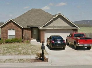 1330 Sundowner Ranch Ave, Prairie Grove, AR 72753