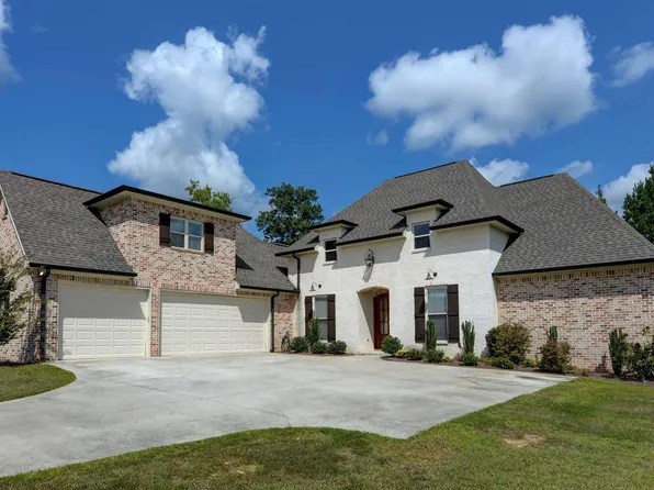 6276 Pinehill Dr, Meridian, MS 39305