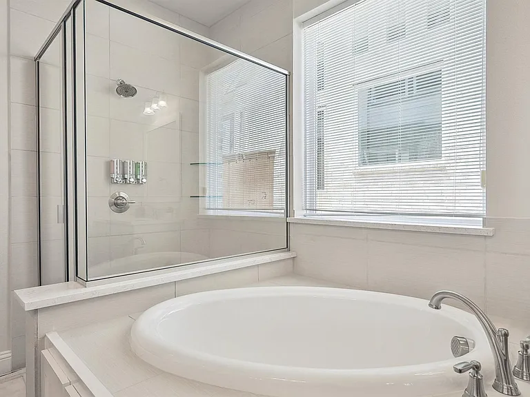 2346 Perdue Ave — Photo 24