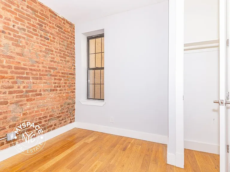 1714 Linden St #2R — Photo 12