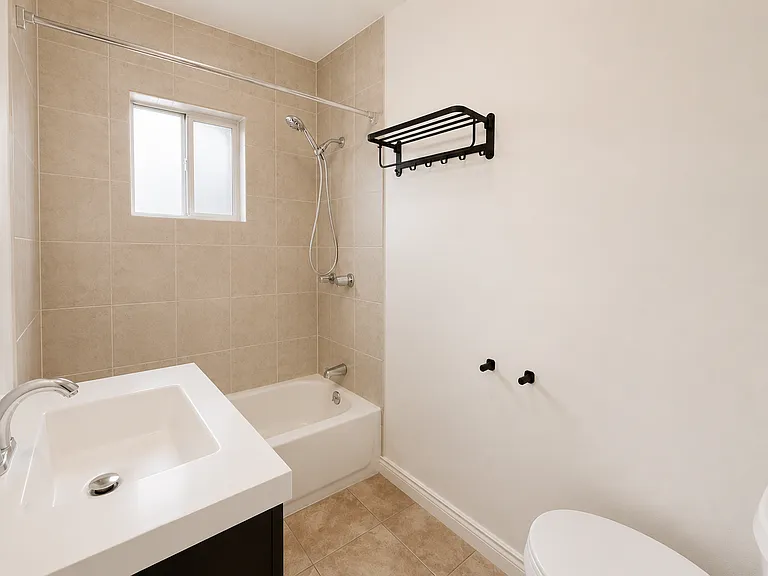 1033 E Roosevelt St #B — Photo 14