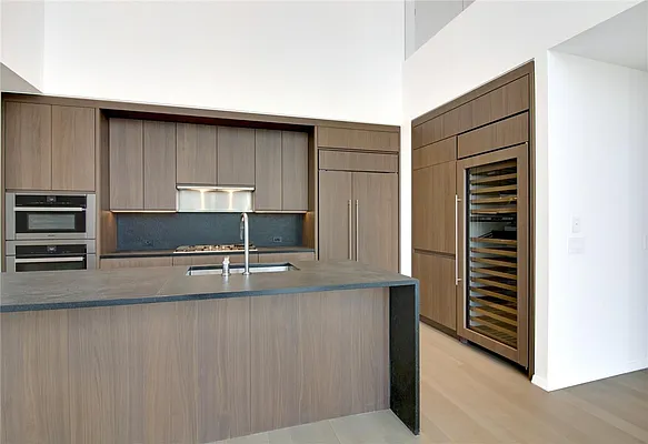 Rented by Time Equities Brokerage | media 23