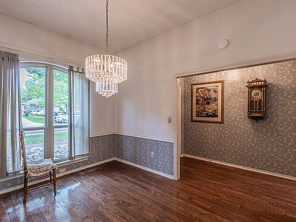 4th image of 3309 Timber View Cir