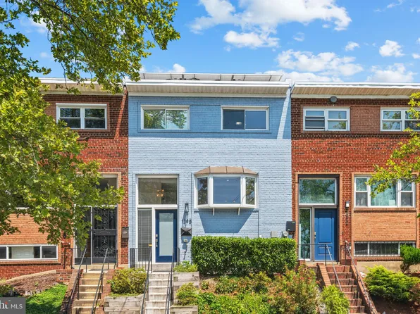 1348 W St NE, Washington, DC 20018