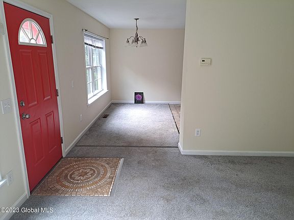 5th image of 127 Ridgewood Avenue