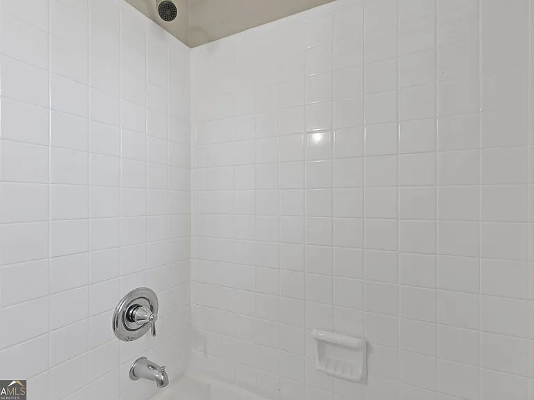 2779 Horse Shoe Dr — Photo 17