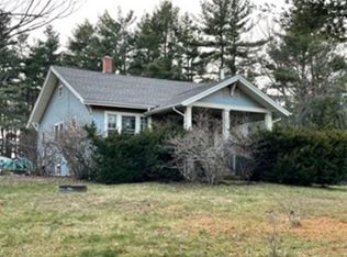 10 Sunset Rd, Blandford, MA 01008