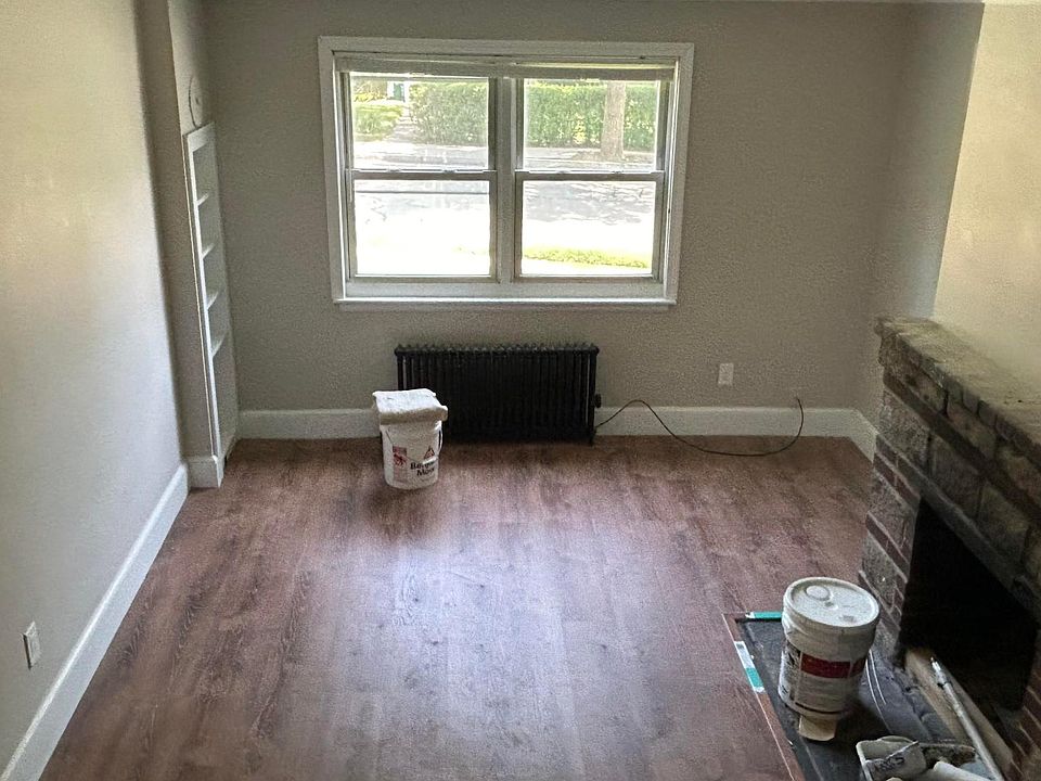 2nd image of 115 Maple St #1